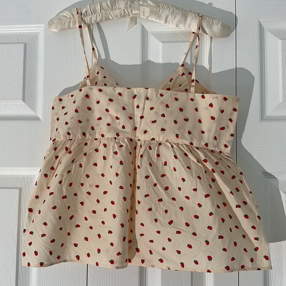 Madewell strawberry print tie front top - Picture 5 of 5
